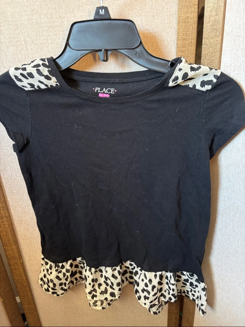 The Children's Place Black Tee with Leopard Accent Hem and Shoulders Large 10/12